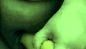 Chubby housewife squirts soaking wet from dildo play?