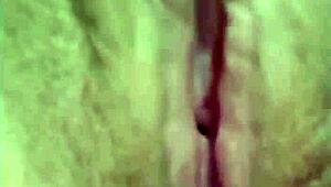 aussie wife masturbates horny till she cums hard 😩💦