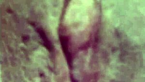 aussie wife masturbates horny till she cums hard 😩💦