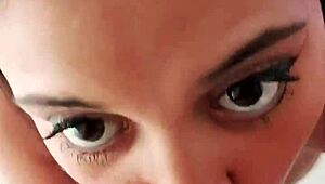 agente de inmobiliaria cambia su coño caliente por la propiedad soñado