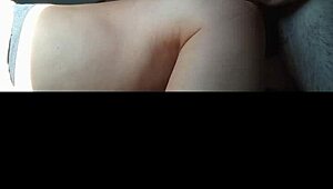 follando esa madura curvy y acabé gozando en sus cachetes calientes