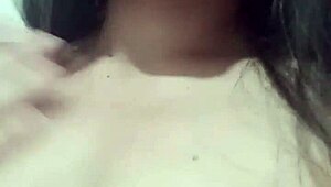 husbands not home n im stuffin my tight wet pussy so good