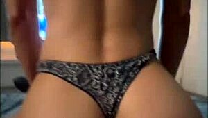 damn this sexy latina amateur loves shoving my cock deep in her wet mexican ass!