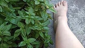 gretala spreads juicy pussy outdoors, wanna see it get some air?