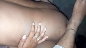 Και Αν η Καυτή Ινδική Desi Κουνιάδα Σε Πειράξει σε Μυστικό Κρεβάτι Γαμήσι