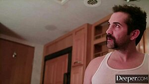 holly and evelyn finger pussies and scissor