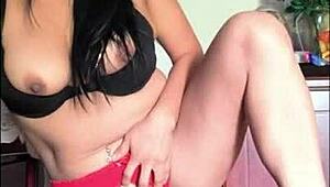 i'm beautiful photogenic super excited post-divorce hunting african-american hubby big penis nonstop sex anytime