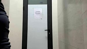 horny teen slut fingering pussy with anal plug right in the gym! 😈🍑