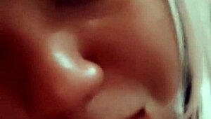 i'm takin it deep in my ass till i squirt everywhere oh god!!