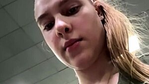 horny teen slut fingering pussy with anal plug right in the gym! 😈🍑