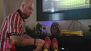 dude the cuck didn't even notice i took so long at the gym came back with a pussy creampie surprise for him to clean up