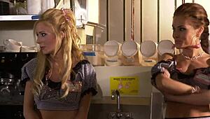 Girls Go Wild in Bisexual Gangbang Licking and Fucking!