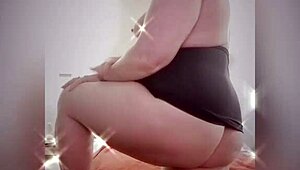 Mesmerizing bbw goddess milf teases body with cock worship