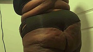 wanna watch judybooty7's fat big ass and tits twerk like crazy?