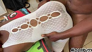 ebony babe moans loud as dude fucks her juicy pussy missionary