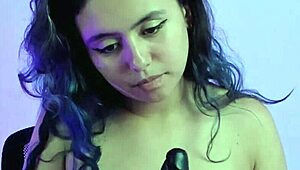 Te hago venir con mi joi mientras me desnudo despacito