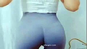 Asian Girl Dances with Cameltoe Tease