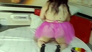 Ready for Vivi Guedez's Wild Motel Rides and Licks?