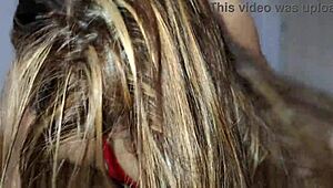 Jovencita de 18+ vendada primera polla negra en empalada interracial oscura