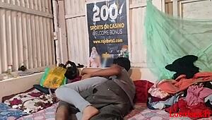 Gejší bengálská manželka 18+ se nechá tvrdě ošukat do prdele webcam býkem