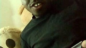 ebony goddess drops in free for private toy masturbation join the fun anytime