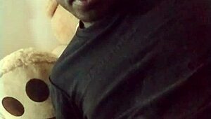 ebony goddess drops in free for private toy masturbation join the fun anytime