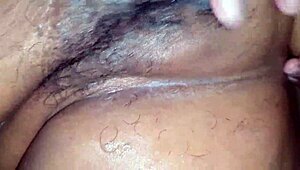 Shaving my fat smooth pussy nice and slow 😏🪒💦