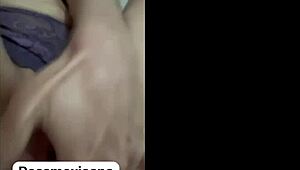 mira como me meto los deditos en mi vagina latina masturbandome rico en casita