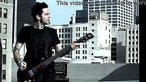 Finger Eleven's Paralyzer sets a rhythmic solo vibe