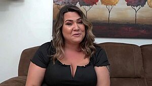 Ash Laurens PAWG BBW Arsch kämpft gegen massiven BBC Debut! 🍑🍆💦