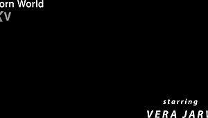 Novella Night und Vera Jarw machen Weihnachtsparty zur geheimen DP Orgie Raserei