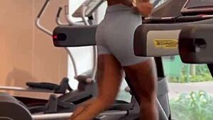 Tiny sexy asian flexes ass so wildly!