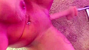 I couldnt stop squirting in threesome with massive bbc n fuck machine!!