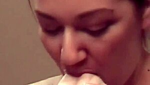 😍 tara and summer slurp toes in sexy stockings together!