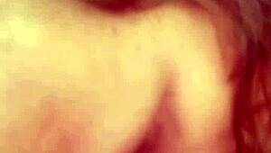 Ekskluzivni POV: Stacyin obraz prekrit s kumom po doggy bang v dnevni sobi