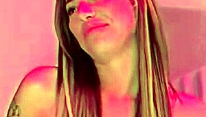 meet london carter the tattooed blonde cam girl in her first sexy interview