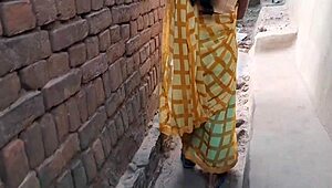 indian couple starts fucking outdoors then moves inside 😘🔥