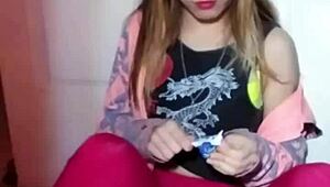 bonneyuwu sucks 3 25 lollipops with pretty blonde lips in softcore teen solo