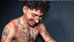 Hé mostohafiú hotelszoba megosztás azt jelenti mamá milf basz hatalmas faszaid egész éjjel