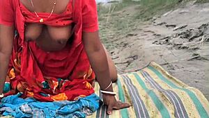 bangladeshi cutie gets group fucked outdoors missionary style
