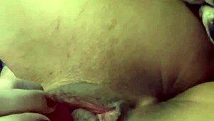 Muscular Babe Vibrates Puffy Clit to Juicy Solo Finish