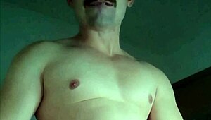 hey saymon, show off pounding that hot strip