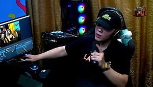 they kiss mid-podcast leaving ruan speechless daniely patricia