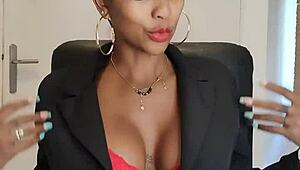 Шефското ръководство дава публично JOI на открито в секс запис