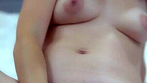 Watch goth babe vanerose dance and dildo her big tits?