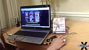 janessa jordan and hotties play with dildos