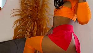 fat trans big ass shakes teasing throbbing cock crossdressed 🍑😈💦 watch it wiggle slow