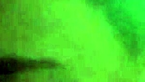 i'm suckin this fat huge cock but damn it's too bigg!!