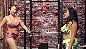 Nyssa Nevers' workout fit hides lesbian big ass cravings