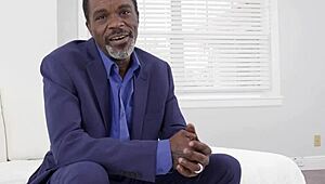 I Harley King give Richard Mann the rimjob he craves so bad